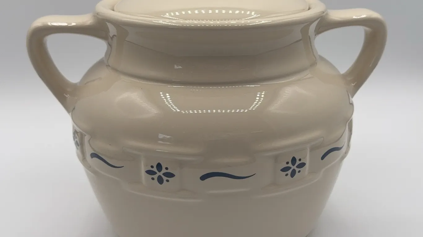 Longaberger Bean Pot/Cookie Jar