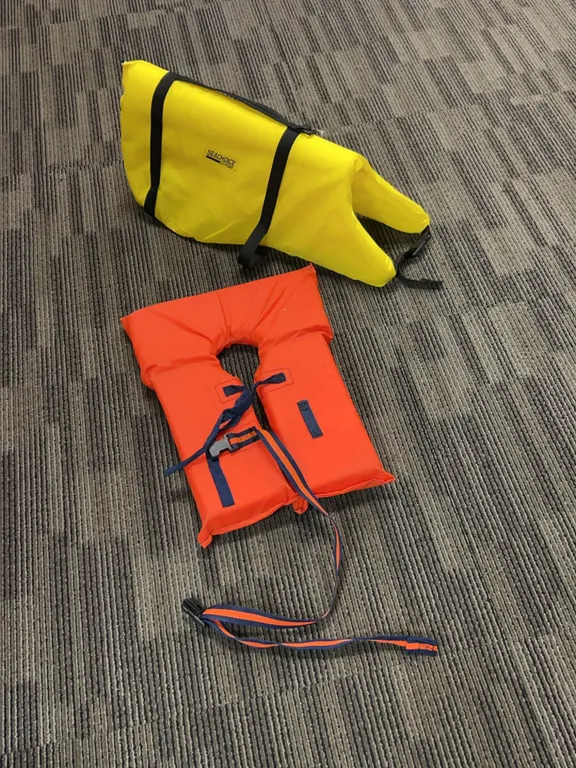 Seachoice Large Dog Life Jacket and Kent Child Medium USCG-Approved Personal Flotation Device Lot (2