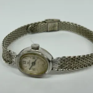 Vintage Technos Deluxe Women's Wrist Watch