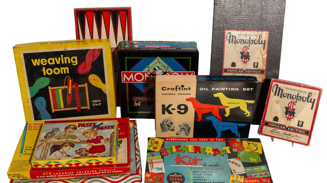 VINTAGE GAMES AND CRAFT KITS.
