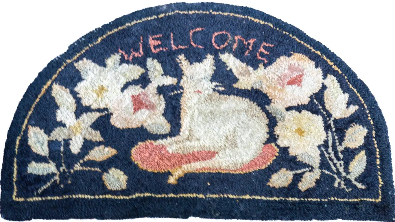 HOOKED RUG WELCOME 30" W.