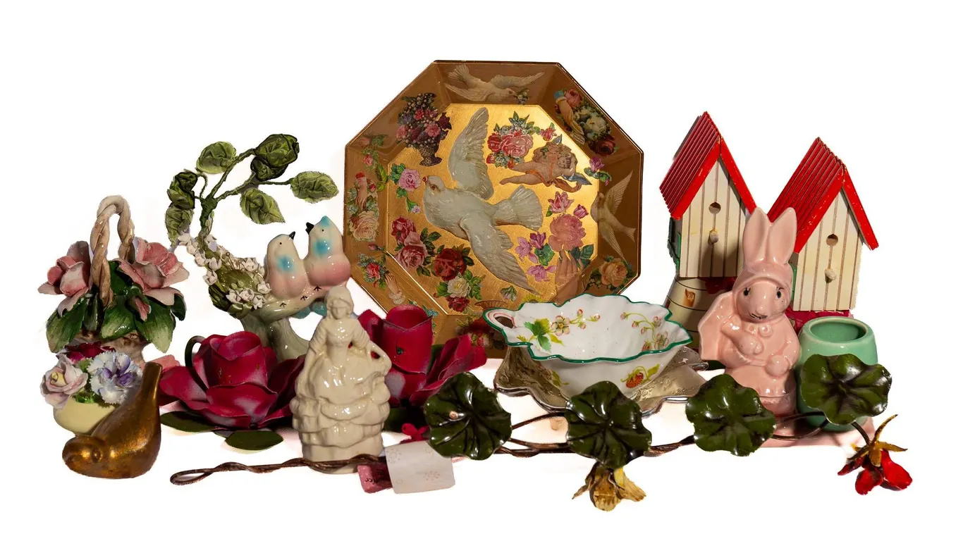 ITALIAN FLORAL CANDLE SNIFFERS, CANDLE HOLDERS, PORCELAIN FLORALS, AND DECOR.