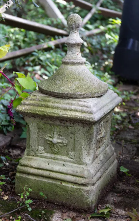 GARDEN URN WITH LID 28" H., 12" W.