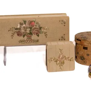 FABRIC JEWELRY AND TRINKET BOXES WITH PADDED LIDS.