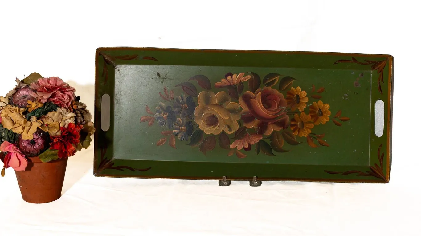 TOLEWARE TRAY WITH FLOWER BOUQUET IN TERRA COTTA POT.