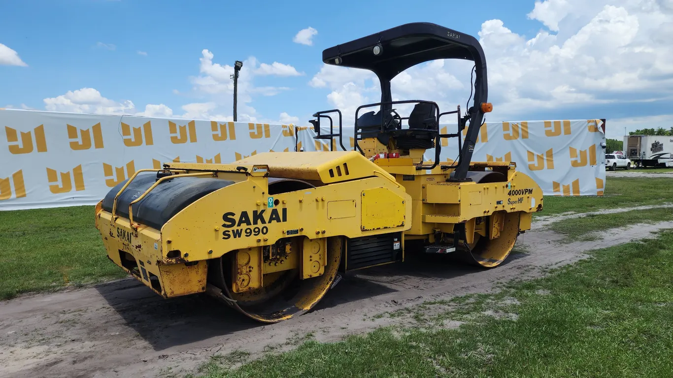 2009 SAKAI SW990 TANDEM VIBRATORY ROLLER SN: VSW41-10109