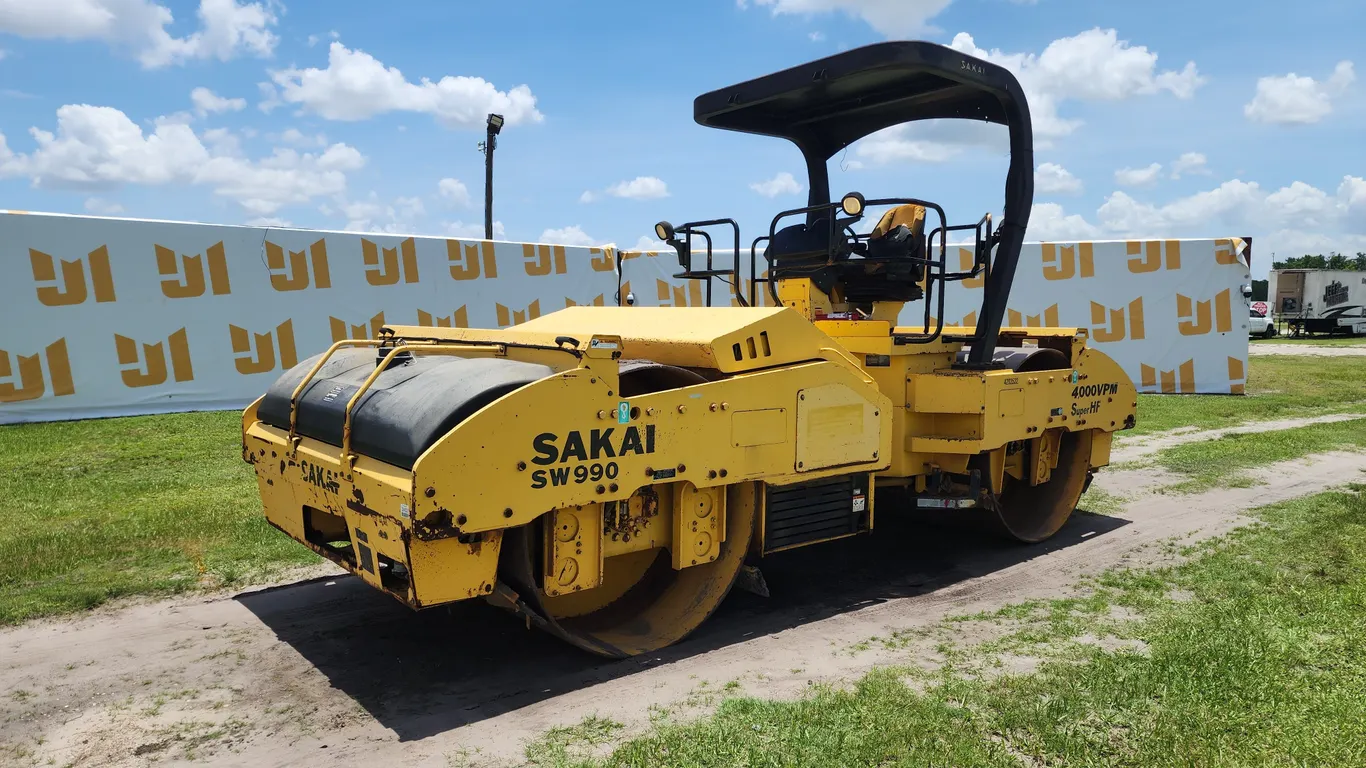 2009 SAKAI SW990 TANDEM VIBRATORY ROLLER SN: VSW41-10111