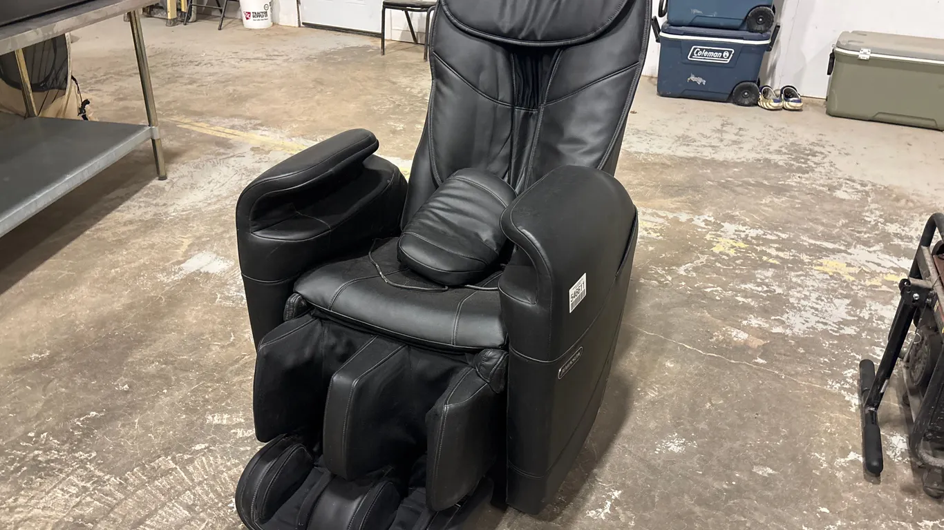 JOHNSON MESSAGE CHAIR