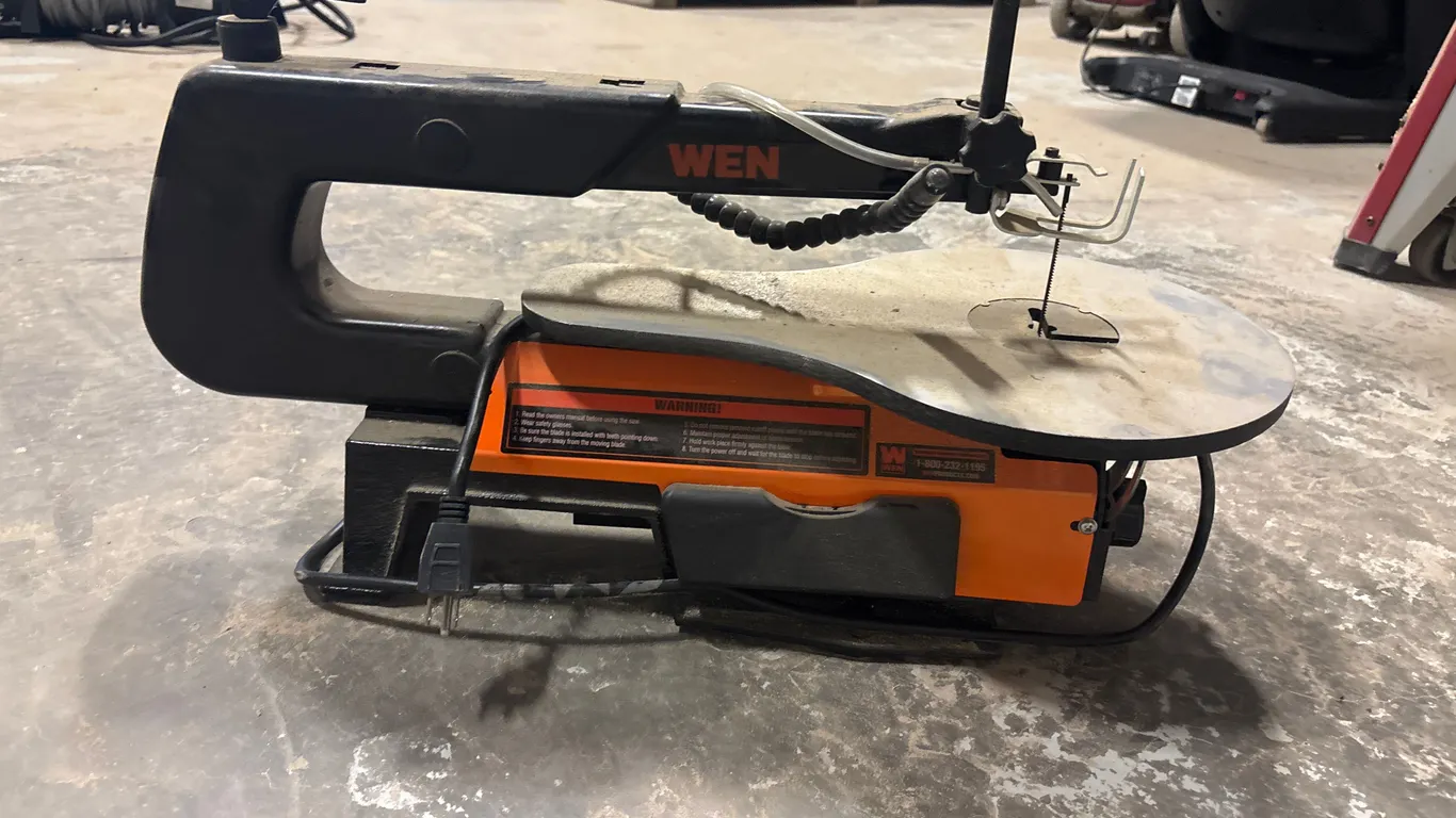 WEN 16 IN. SCROLL SAW