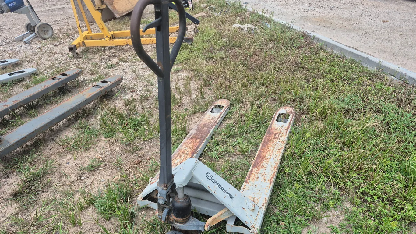 QTY OF (3) PALLET JACKS