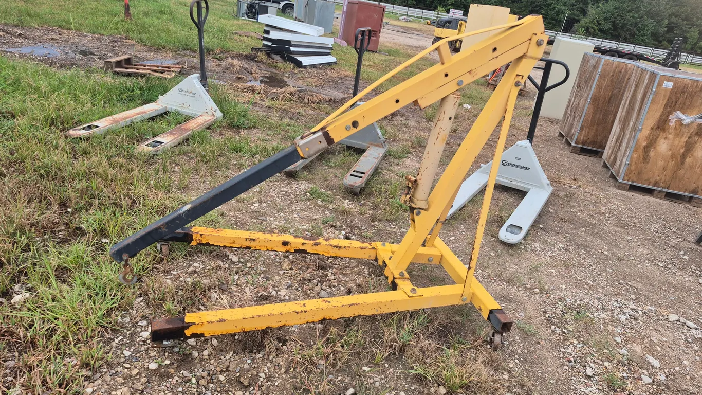 ENGINE HOIST