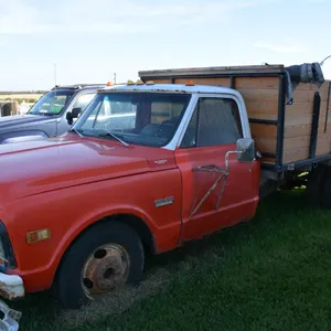 3500 GMC V8 Truck, Red