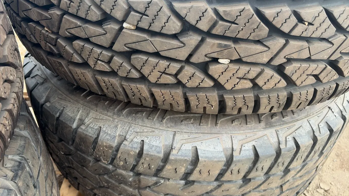 ID 1121 2011 or Newer Ford Superduty Tires & Wheels