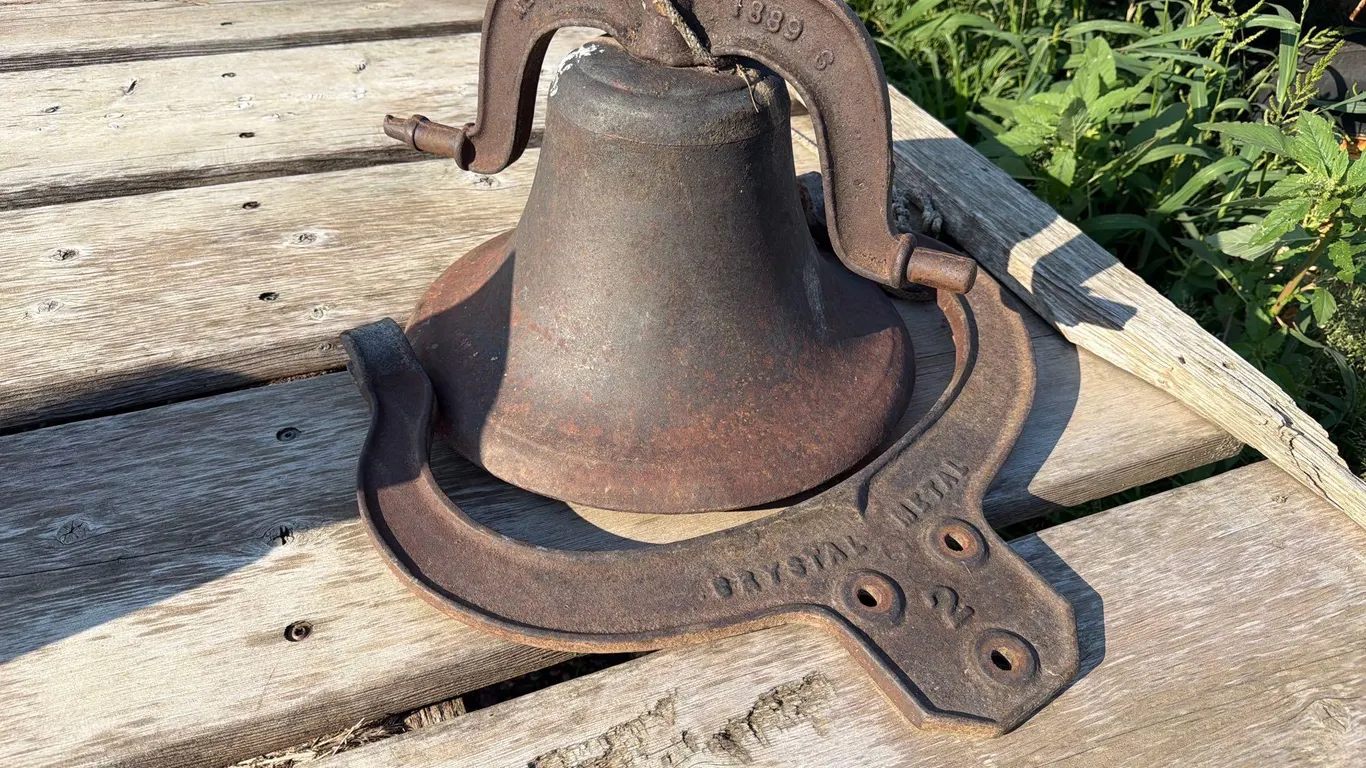 Antique Bell & Bracket