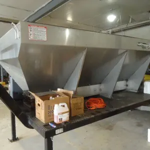 Stainless Steel Buyers Salt Dogg Spreader