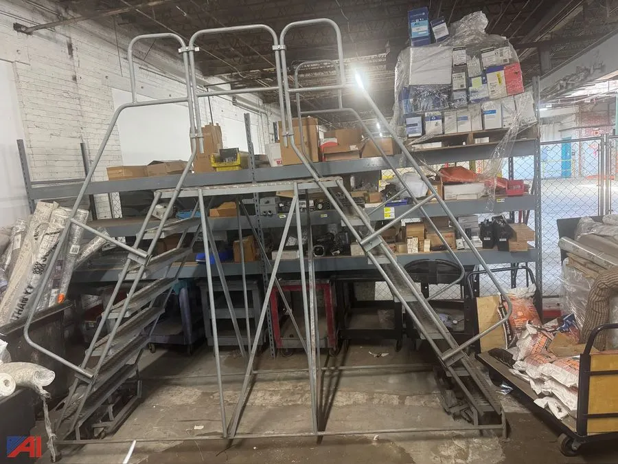 Cotterman 6 Step Rolling Crossover Ladder with Platform