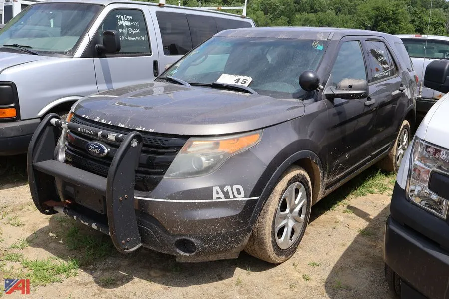 2013 Ford Explorer SUV (L919)
