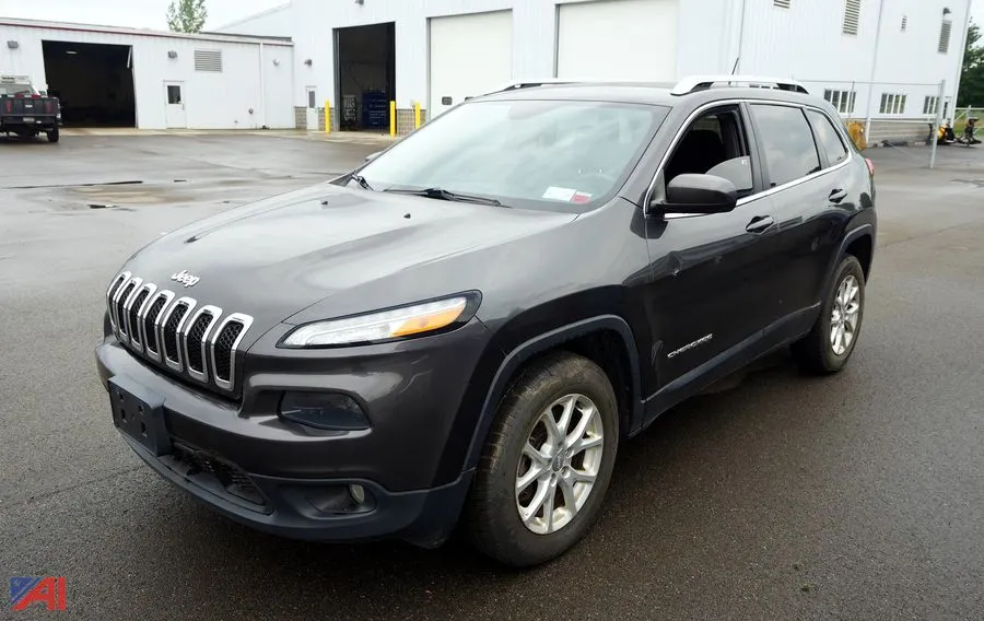 2015 Jeep Cherokee Latitude SUV