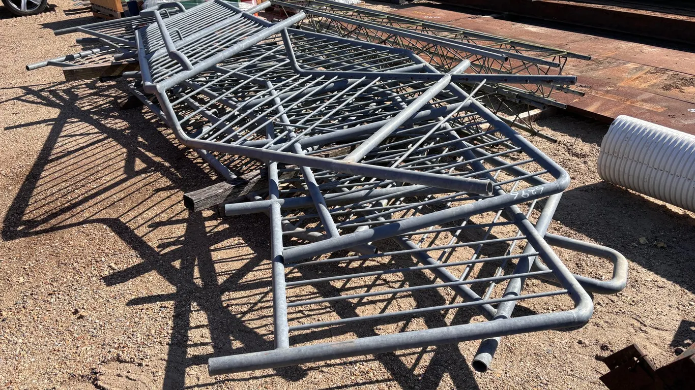 VARIOUS ALUMINUM FENCES