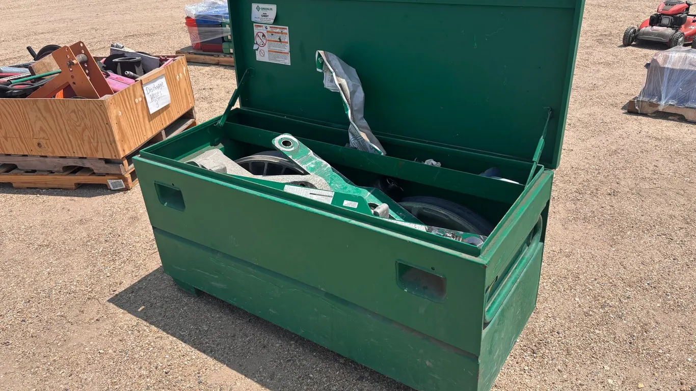 JOB BOX WITH MISCELLANEOUS ITEMS INSIDE