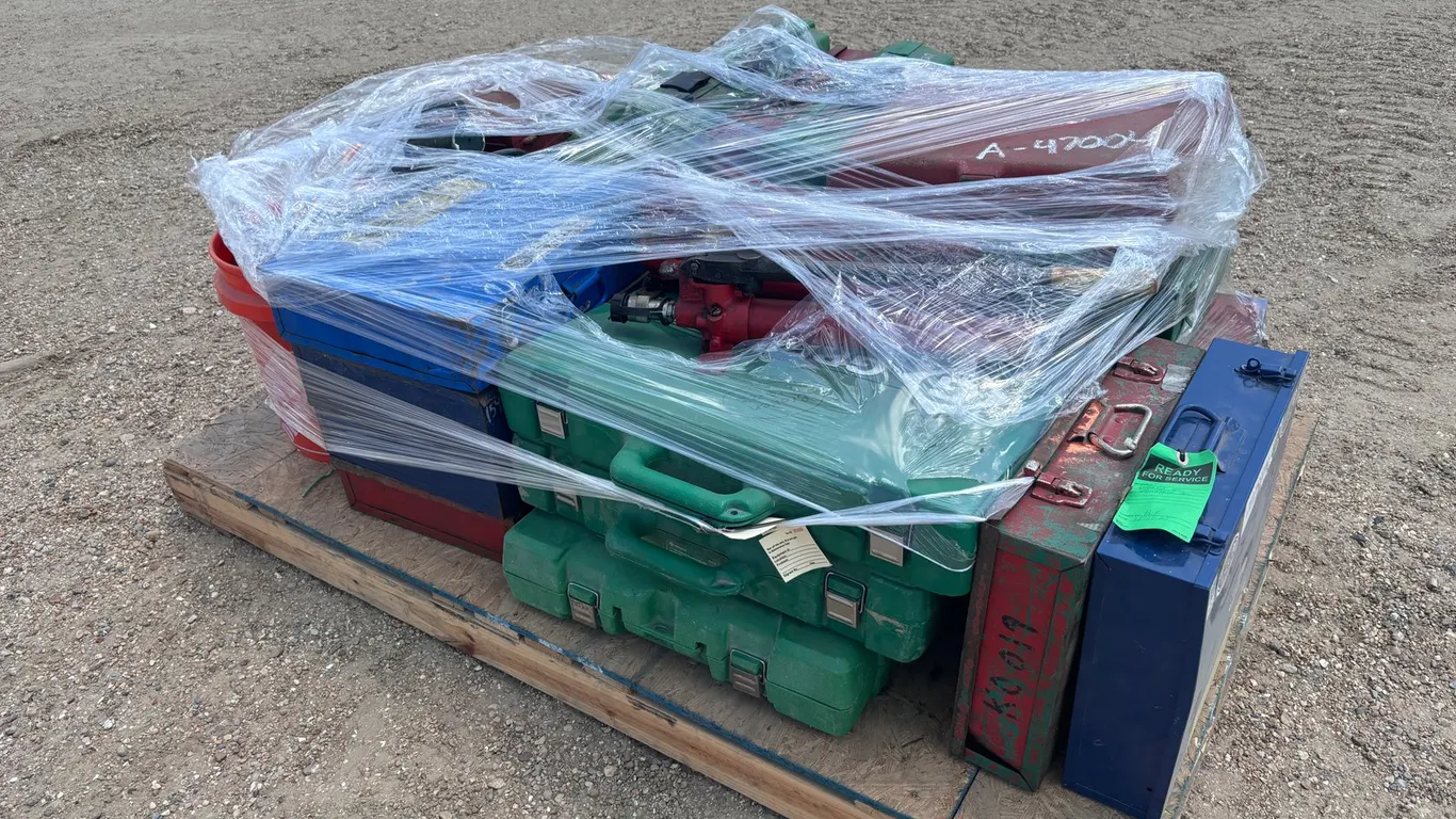 VARIOUS TOOL BOXES AND ITEMS