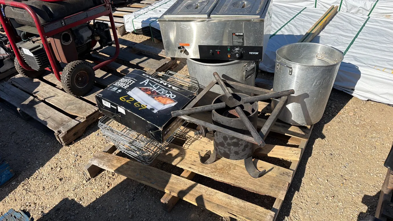 VARIOUS COOKING ITEMS