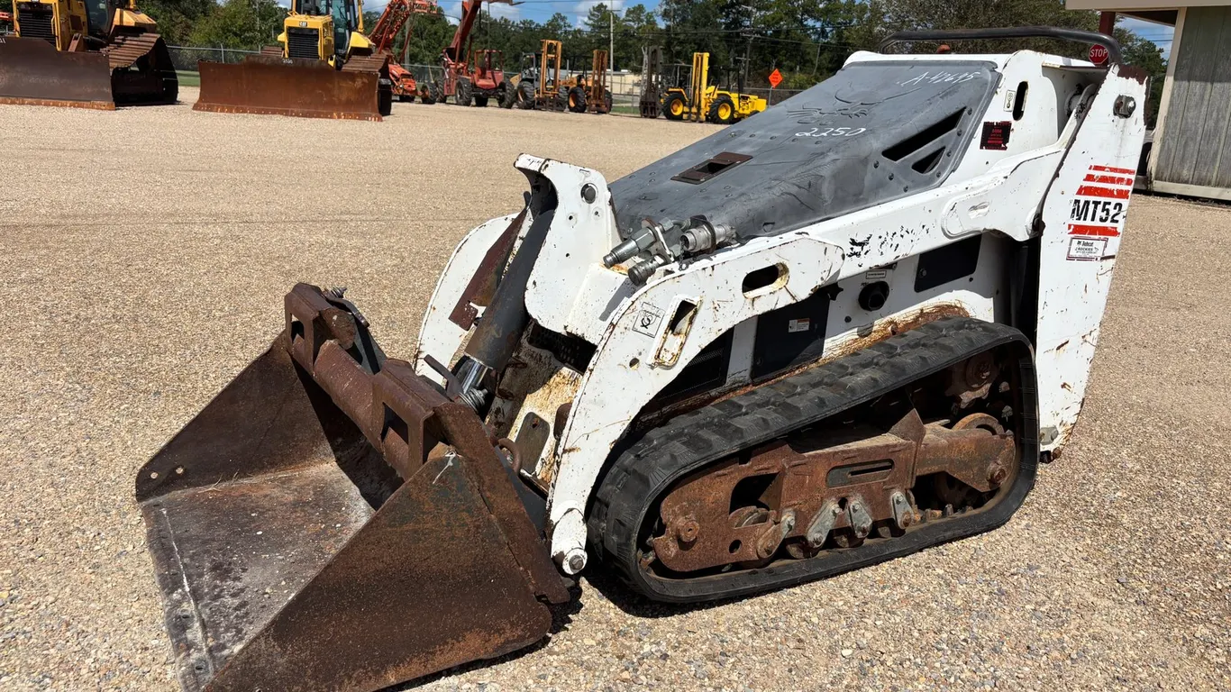 2008 BOBCAT MT52 MINI TRACK LOADER