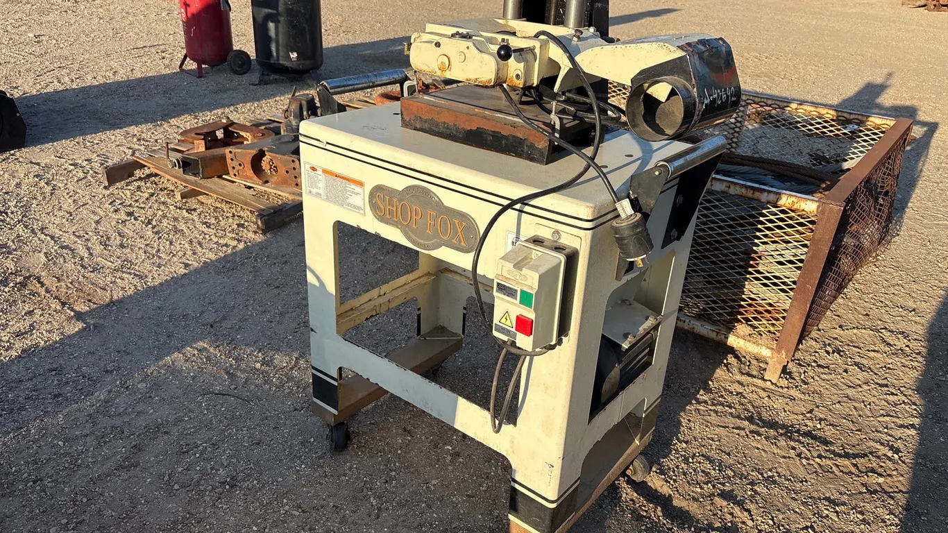 2004 SHOP FOX W1693