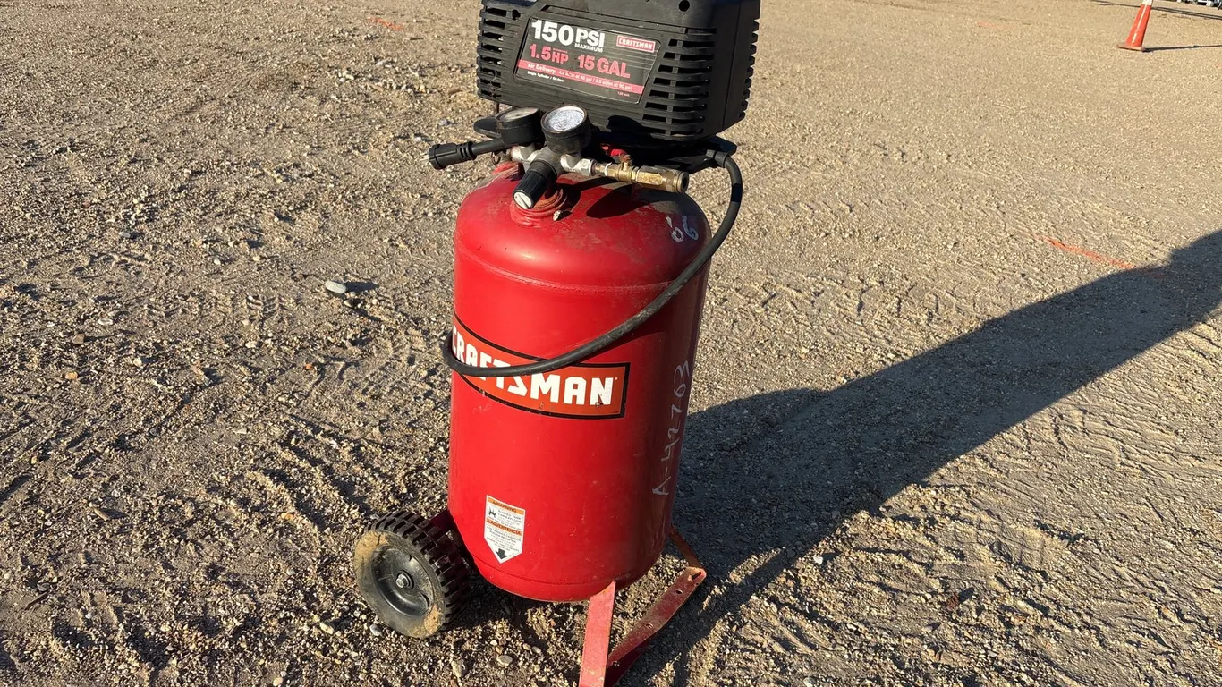 CRAFTSMAN ELECTRIC UPRIGHT AIR COMPRESSOR