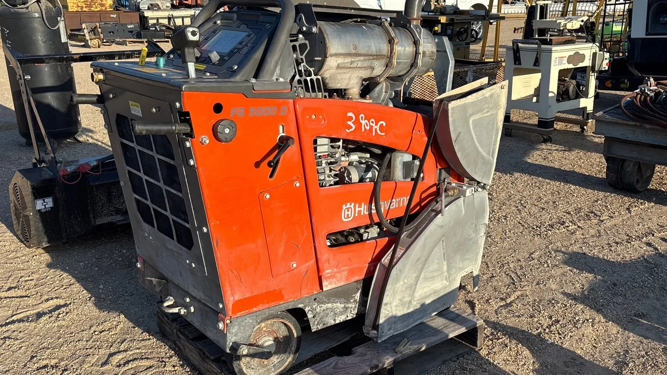 2015 HUSQUARNA FS 5000D