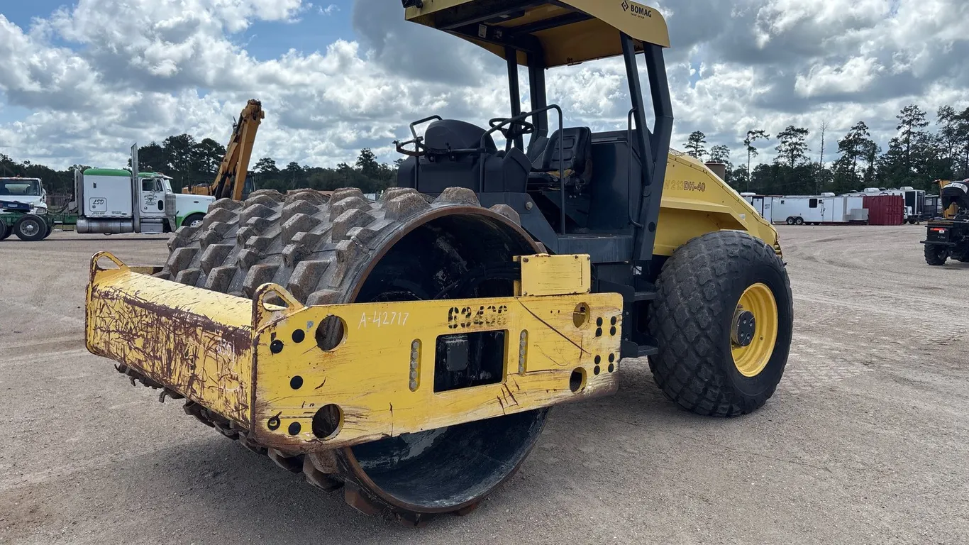 2013 BOMAG BW213 DH-40
