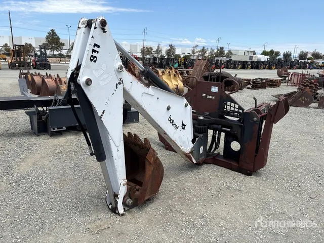 Melroe 811 Skid Steer Backhoe