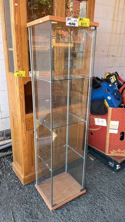 UPRIGHT GLASS 4-TIER STORAGE CABINET: APPROX. 64"T X 16"W X 14"D