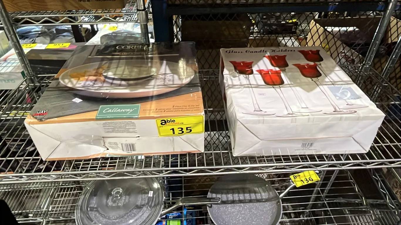 CORELLE CALLAWAY CHIP & DIP SET & 5 PCS SET OF GLASS CANDLE HOLDERS