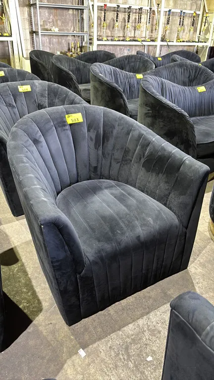 VELOUR SWIVEL BARREL ACCENT CHAIR