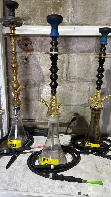 MODERN HOOKAH WITH BROWN & GOLDEN ACCENT METAL STEM AND CLEAR GLASS BASE