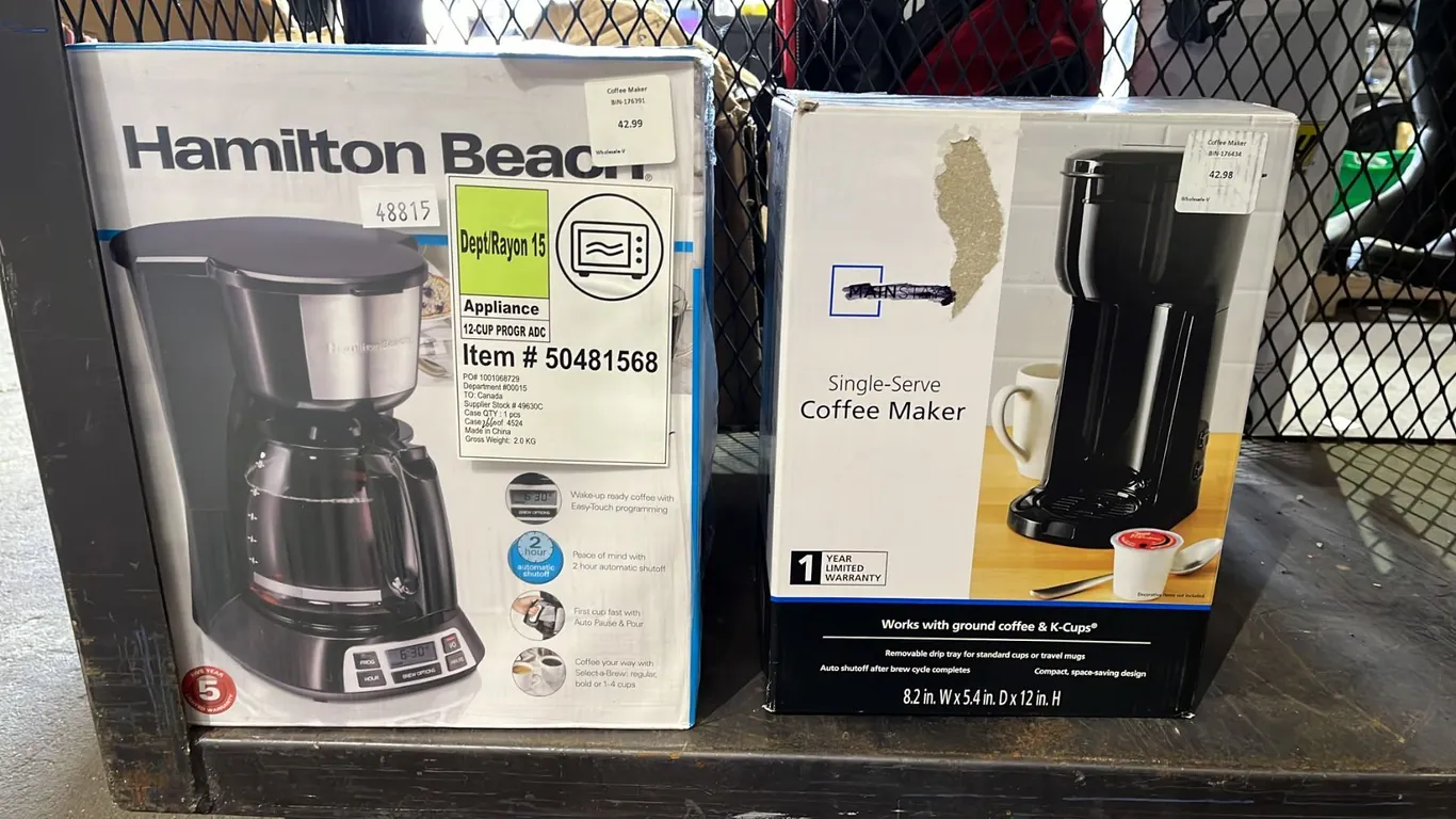MAINSTAYS SINGLE SERVE COFFEEMAKER & (2) HAMILTON BEACH COFFEEMAKERS