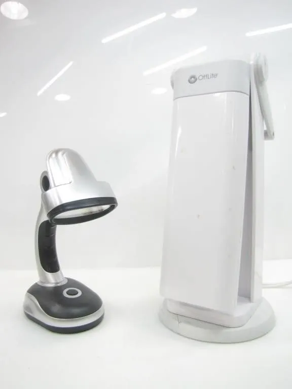 OTTLITE MAGNIFIER TASK LAMP & PORTABLE DESK LAMP