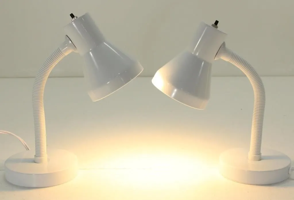 PAIR WHITE GOOSENECK TABEL LAMPS WORKING