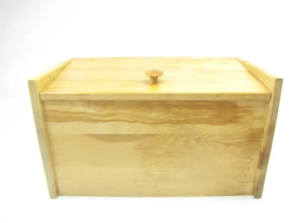 WOOD BREAD BOX W/ HINGED LID MADE IN CANADA