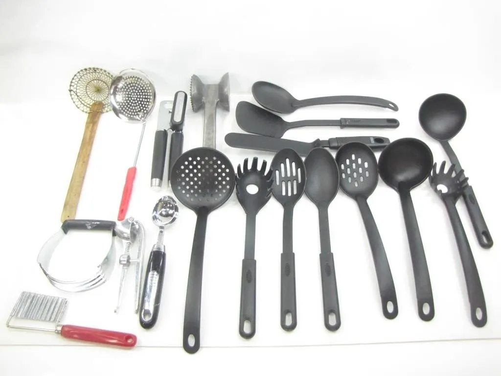 LOT OF ASSTD. COOKING UTENSILS