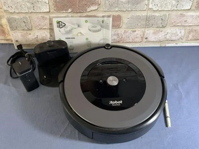 IROBOT ROOMBA E5/E6 SERIES ROBOTIC VACUUM