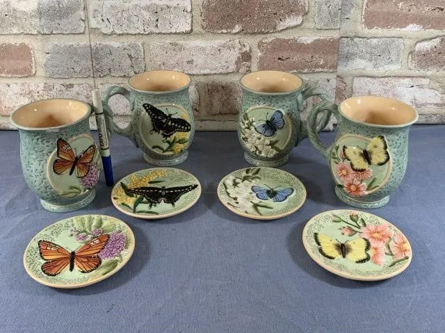 4 PC SET OF MUGS & PLATES DECORATED WITH