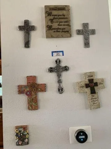 (6 PCS) ASSORTED CHRISTIAN / INSPIRATIONAL