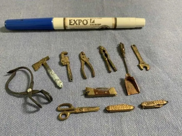 BAGGED LOT: 12 PCS ASSORTED BRASS MINIATURE