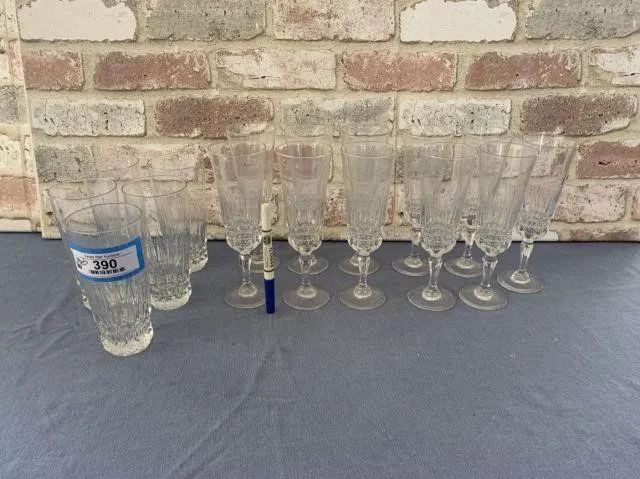 (16 PCS) CLEAR GLASSWARE: 5 ICED TEA GLASSES