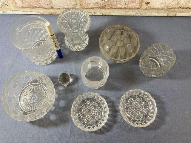 BOX LOT OF SELECTED CLEAR & FROSTED GLASS