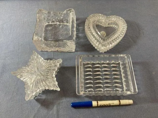 (4 PCS) CLEAR GLASS: TRINKET BOXES AND TRAYS