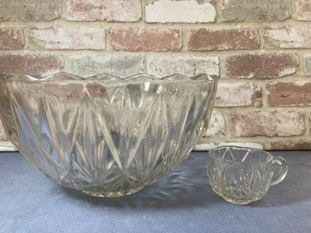 WILLAMSPORT PUNCH SET; SERVICE FOR 12; PUNCH