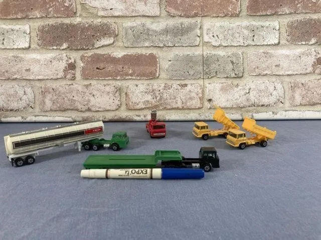 (5 PCS) VINTAGE MINIATURE "YATMING" TRUCKS: